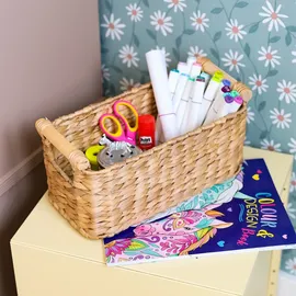 HMF Aufbewahrungskorb Badezimmer Korb geflochten aus Wasserhyazinthe mit Holzgriffen 30 x 15 x 13 cm beige