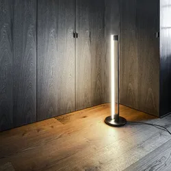 Tube Light Floor Lamp, schwarz & verchromt