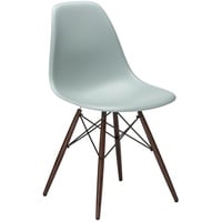 Vitra Stuhl Eames Plastic Side Chair DSW 83x46.5x55 cm hellgrau, Gestell: Ahorn nussbaumfarbig, Designer Charles & Ray Eames