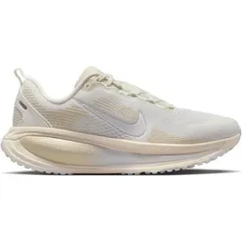 Nike Vomero 18 Damen Beige/Weiß 41