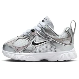 Nike V5 RNR Kinder White/Black-Vast Grey-College Grey 18,5