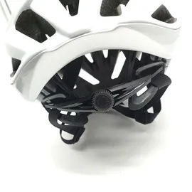 Giro Agilis Matte White M