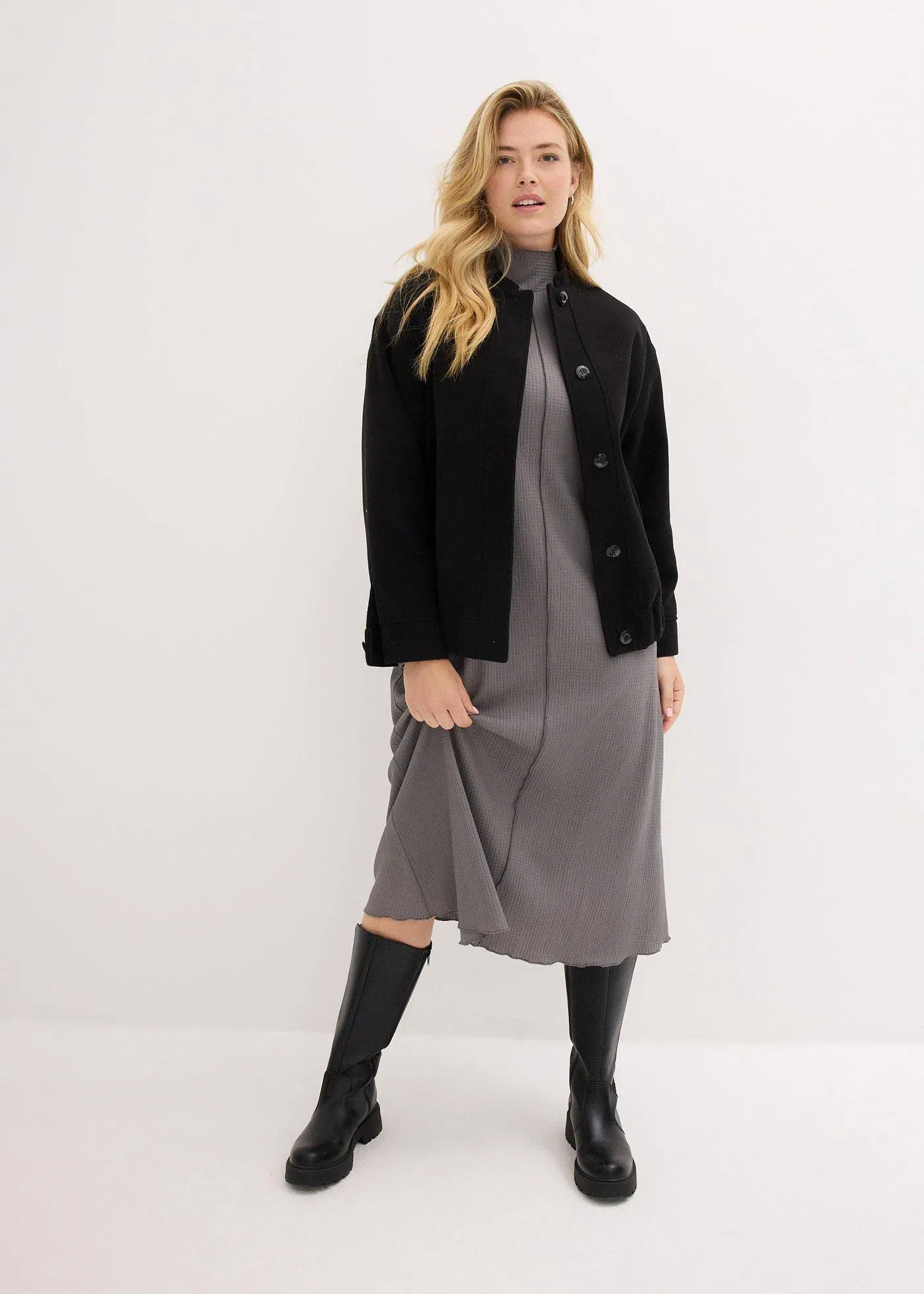 bonprix Kleid aus Crêpe mit Naht, grau