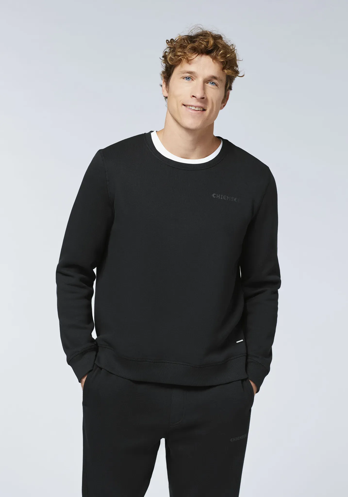 Sweater CHIEMSEE, Herren, Gr. S (44/46), schwarz beauty, 60% Baumwolle, 40% Polyester, unifarben, regular fit normal, Rundhals, abnehmbar Rippbündchen, Sweatshirts Sweater, - in angenehmer Baumwollmisch-Qualität