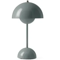 &Tradition - Flowerpot Akku Tischleuchte VP9 mit magnetischem Ladekabel, glänzend, steinblau
