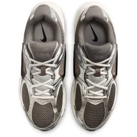 Nike V5 RNR Cave Stone/Black/College Grey/Vast 200, 42 1⁄2 - 42 1⁄2