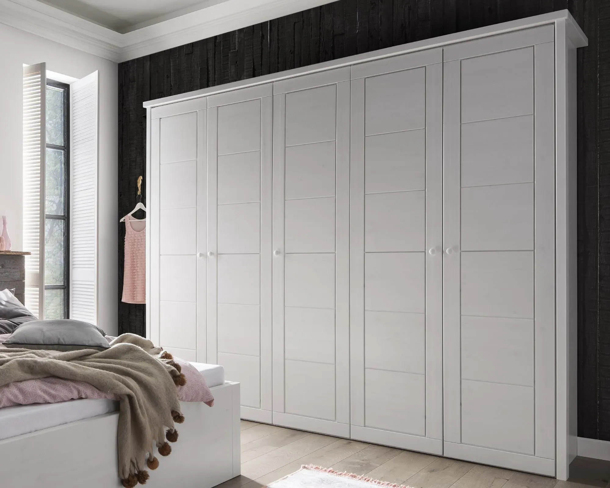 MassivHolz »Vita« Kleiderschrank weiß 6-türig / weiß lasiert