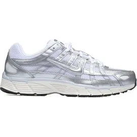 Nike P-6000 Damen White/Metallic Silver/Blue Tint/Sail 38,5