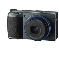 Ricoh GR IIIx Urban Edition, Metallicgraues Gehäuse mit marineblauem