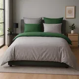 Traumschlaf Mako-Satin Wendebettwäsche Texture 240x220 cm + 2x 80x80 cm | grün - grün