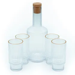 Intirilife Glaskaraffen Set Karaffe mit Korken und 4 Gläsern mit goldenen Rand - Karaffe 1.7 Liter  - Gläser 260 ml - Kristall Krug Karaffe Trink Glas