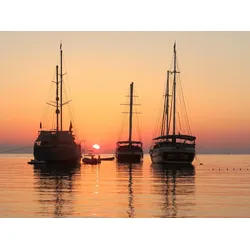 Fototapete PAPERMOON "SCHIFFE-SONNENAUFGANG WALD WALD MEER STRAND BOOTE SEE", bunt, B:4,50m L:2,80m, Vlies, Tapeten