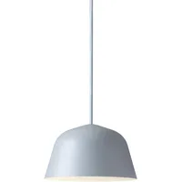 Muuto Ambit Pendelleuchte, Ø 16,5 cm, hellblau