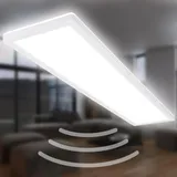 Briloner - LED Deckenlampe mit Bewegungsmelder, flach, IP44 Spritzwasserschutz, Deckenleuchte, LED Panel, Badlampe, Badezimmerlampe, Küchenlampe, Feuchtraumleuchte, 98x20x3cm (LxBxH), Weiß