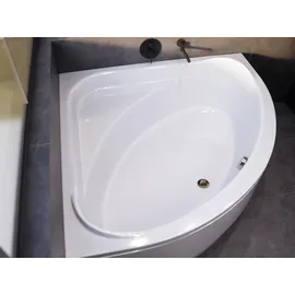 Badland Eckbadewanne 140 x 140 cm (Standard)