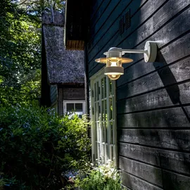 Louis Poulsen Albertslund wall