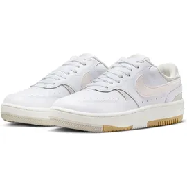 Nike Gamma Force Damen White/Light Bone/Sanddrift/Phantom 38
