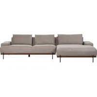 Beliani 3-Sitzer Ecksofa Hellbraun Stoff L-Förmig mit Chaiselongue Links Hohe Schwarze Metallfüße Breite Sitzfläche und Armlehnen Lose Rückenkissen
