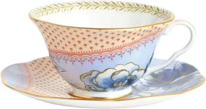WEDGWOOD Butterfly Bloom Fein Bone China Tasse & Untertasse Set mit 22K Goldrand, Blaue Pfingstrose Blumenmuster - Bunt