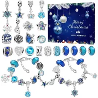 LuxusKollektion Schmuck-Adventskalender Adventskalender 2025 Mädchen mit 24 Schmuckstücken