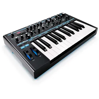 Novation Bass Station II, Synthesizer Schwarz