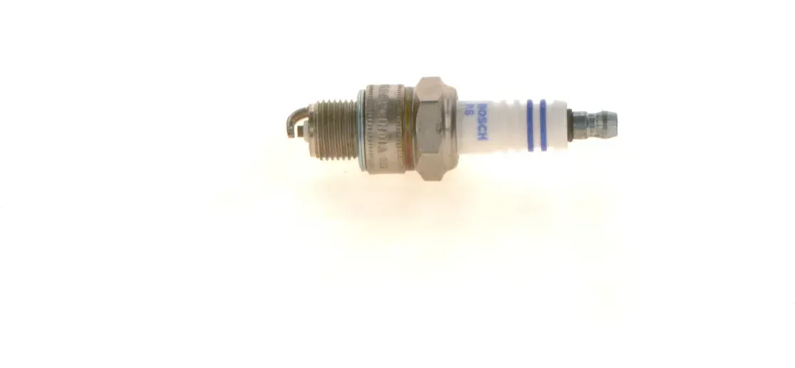 BOSCH Zündkerze 0242229657 für Peugeot SOLO Volvo GMC HONDA Mercedes RENAULT Suzuki VW YAMAHA