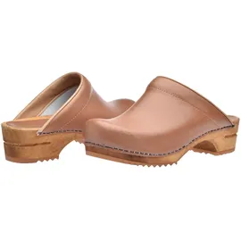 Sanita Clog in Braun