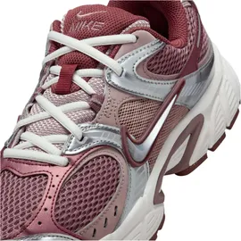 Nike Sneaker V5 Runner Smokey Mauve/Metallic 40.5