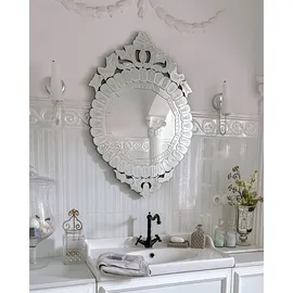 Beliani Wandspiegel CRAON 67 x 100 cm Silber