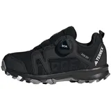 Core Black / Cloud White / Grey Three 31