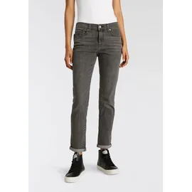Levi's Mid Rise Boyfriend Jeans