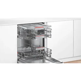 Bosch Serie 4 SMU4EVS08E Unterbau-Geschirrspüler (600 mm breit, Edelstahl)