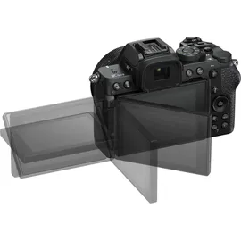 Nikon Z30 + Tamron 18-300 mm F3,5-6,3 Di III-A