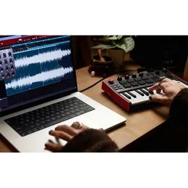 Akai MPK Mini Play MK3 - MIDI Controller mit Eingebautem Lautsprecher und Sounds, Dynamische Klaviatur, MPC Pads, Software und Native Instruments Sound Package