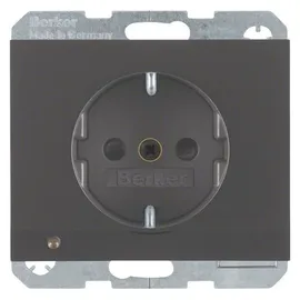 Berker SCHUKO-Steckdose anth/ma 41097006