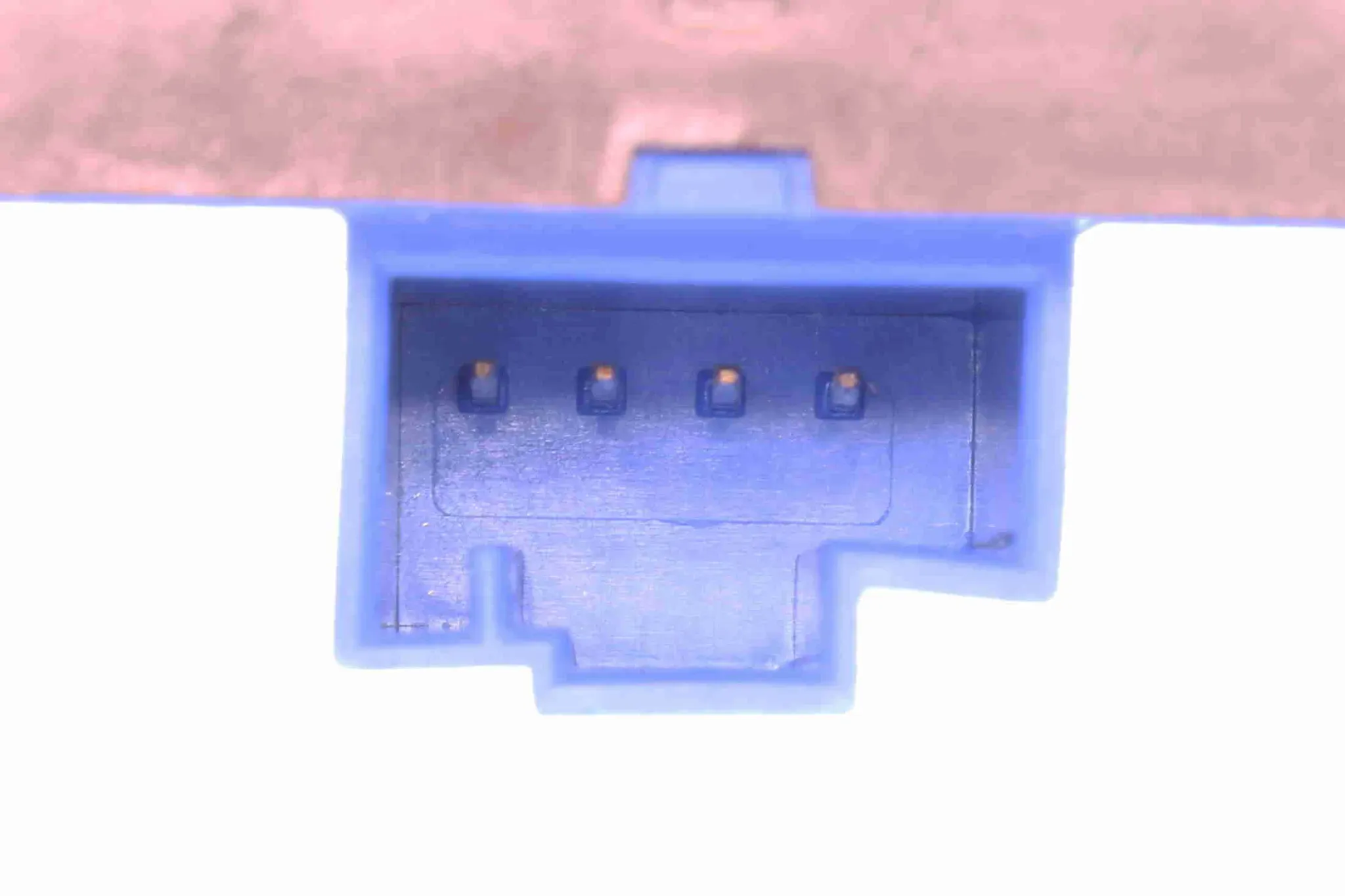 VEMO Schalter, Heckklappenentriegelung v10730277 für VW VAG