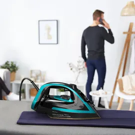 Tefal Puregliss Dampfbügeleisen 3000 Watt, 280 g/Min. Dampfstoß, XL Wassereinfüllöffnung, stabile Ablage, Micro-Calc-Filter, Tropfstopp, Auto-Abschaltung, schwarz/türkis, FV8066