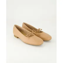 Paul Green Leder-Ballerinas in Beige / 40
