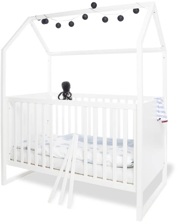 Babyzimmer Möbel Spar-Set 'Hilda & Pan' extrabreit, mit Wickelkommode und Kinder-Hausbett, weiß