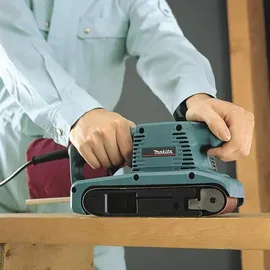 Makita Bandschleifer 76 mm 9910J