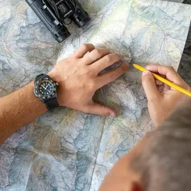 Luminox Navy Seal Foundation Kautschuk 45 mm XS.3503.NSF