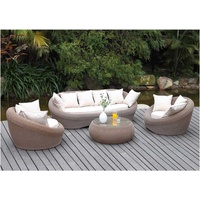 Garten Sitzgruppe Polyrattan Karamell: Sofa, 2 Sessel + Couchtisch - WHITEHEAVEN