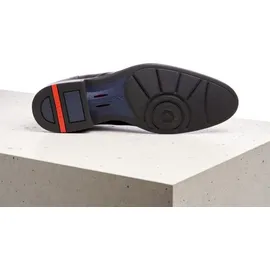 LLOYD Marian, in Schwarz 1020130,