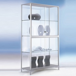Glasvitrine 150 cm breit mit Schiebetüren