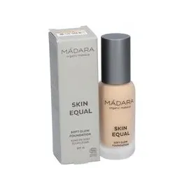 Mádara Skin Equal Soft Glow Foundation LSF 15 40 sand 30 ml