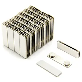 first4magnets Magnetname Abzeichenpaket von 100