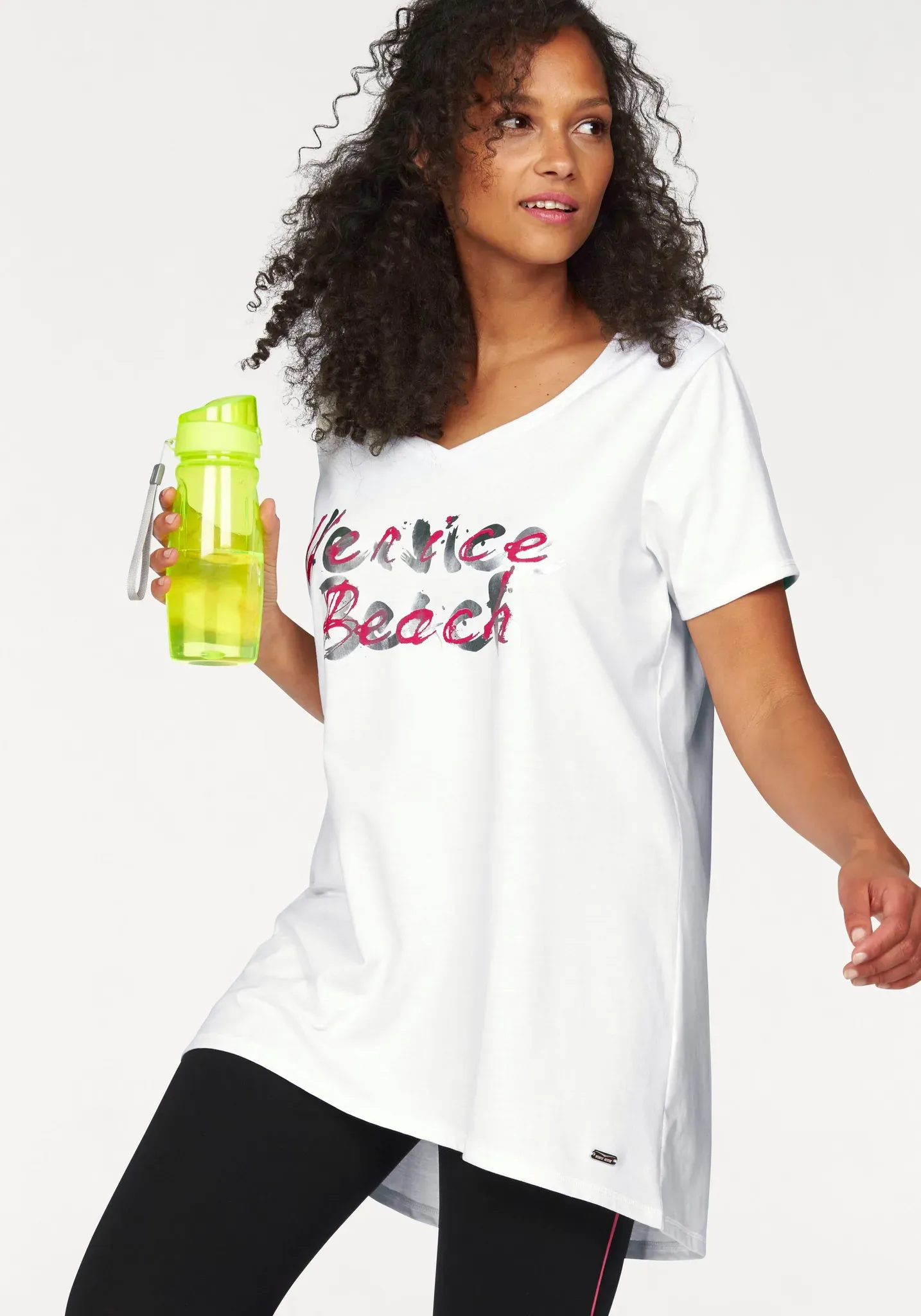 Longshirt VENICE BEACH, Damen, Gr. 52/54, weiß, Obermaterial: 60% Baumwolle, 40% Polyester, bedruckt, figurumspielend extralang, herzförmiger Ausschnitt, Shirts Longshirt, Langarm, lockere Passform, mit Logodruck, herzförmiger Ausschnitt
