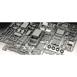 REVELL 05694 - 35 Years VW Golf GTI Pirelli 1:24