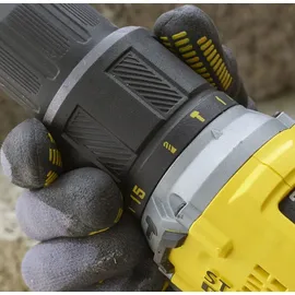 Stanley SFMCD715C2K inkl. 2 x 1,5 Ah + Koffer