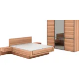 Musterring Schlafzimmer-Set Sorrent, Kleiderschrank, Bett & Nachtkommoden, teilmassiv Eiche, (2er-Set Nachtschränke, Schwebetürenschrank 250 cm, Bett 180x200 cm), mit Schwebetürenschrank, Bett schwebende Optik, Breite Schrank 250cm braun